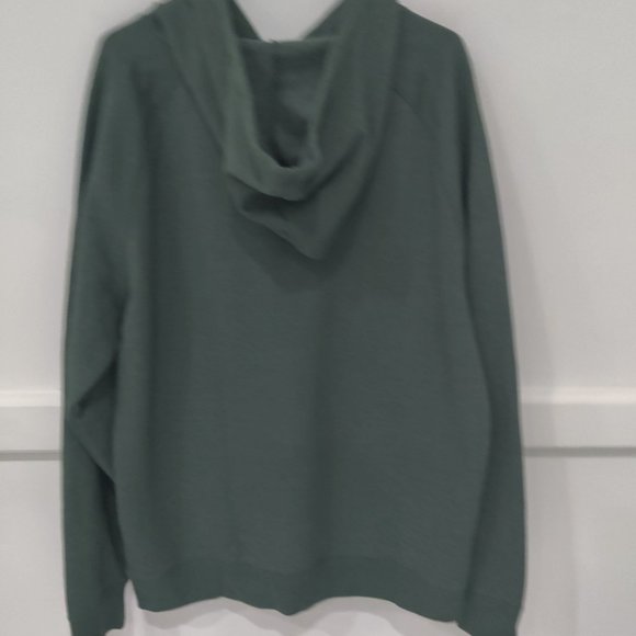 NWT Captivating Mens Michigan State Spartans Hoodie Green Size M $65 CC222 - Picture 2 of 2